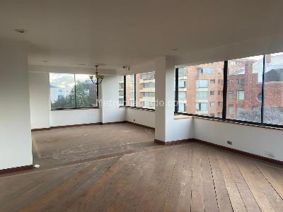 Apartamento de 4 alcobas en venta en La Carolina, Bogotá, 408 m² · foto 5 de 20