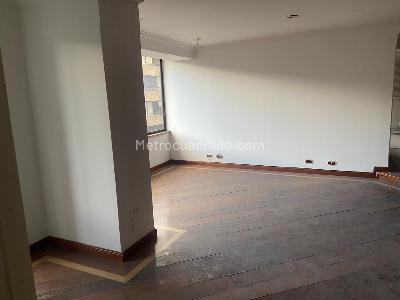 Apartamento de 4 alcobas en venta en La Carolina, Bogotá, 408 m² · foto 9 de 20