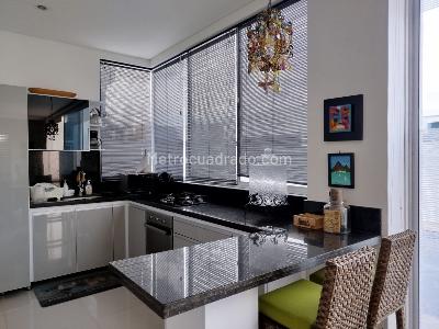 Casa de 3 alcobas en venta en Conjunto Residencial La Esperanza 1, Girardot, 356 m² · foto 11 de 19
