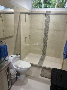Casa de 3 alcobas en venta en Conjunto Residencial La Esperanza 1, Girardot, 356 m² · foto 14 de 19