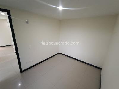 Apartamento de 3 alcobas en venta en Cr Portal De Alcaparros, Soacha, 44 m² · foto 8 de 11