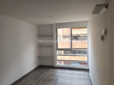 Apartaestudio en arriendo en Centro De Las Nieves, Bogotá · foto 4 de 15