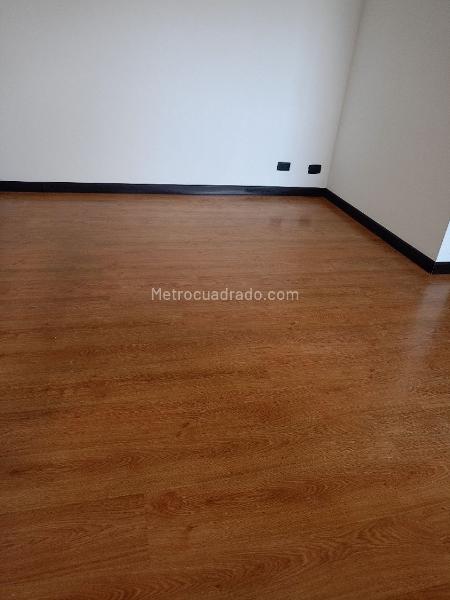 Piso – Bogotá D.C. - Más