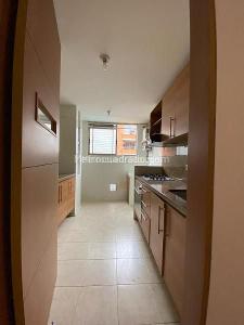 Apartamento de 3 alcobas en venta en Mazuren Colina Lona Una, Bogotá, 105 m² · foto 4 de 20