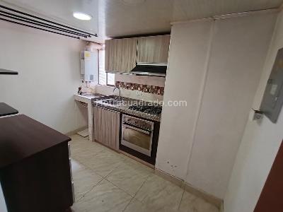 Apartamento de 3 alcobas en venta en Castilla Kennedy, Bogotá, 55 m² · foto 5 de 15