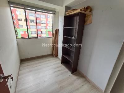 Apartamento de 3 alcobas en venta en Castilla Kennedy, Bogotá, 55 m² · foto 9 de 15
