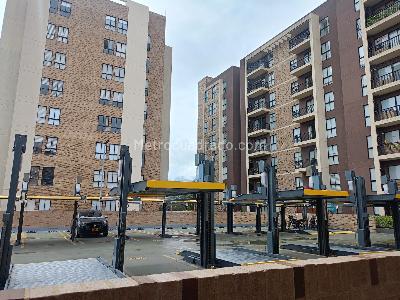 Apartamento de 3 alcobas en venta en Delicias, Chía, 90 m² · foto 2 de 20