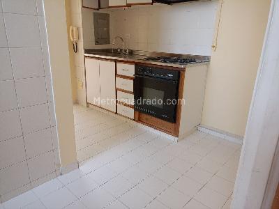Apartamento de 3 alcobas en arriendo en Villas De Aranjuez, Bogotá, 60 m² · foto 2 de 5