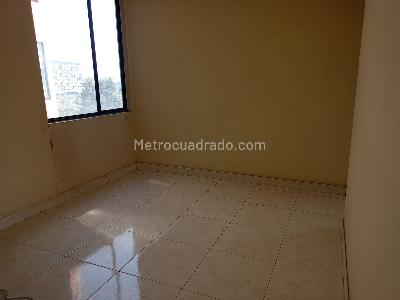Apartamento de 3 alcobas en arriendo en Villas De Aranjuez, Bogotá, 60 m² · foto 4 de 5