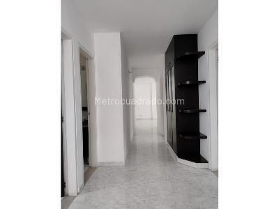 Apartamento de 4 alcobas en venta en La Flora, Cali, 100 m² · foto 2 de 10