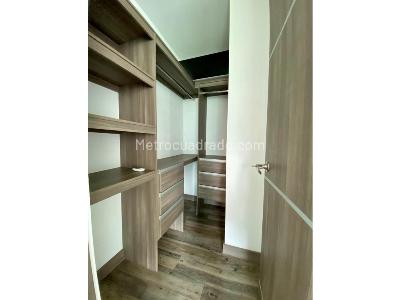 Apartaestudio en venta en Alto De Las Flores, Sabaneta, 48 m² · foto 10 de 20