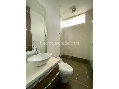 Apartaestudio en venta en Alto De Las Flores, Sabaneta, 48 m² · foto 14 de 20