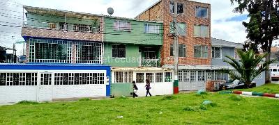 Casa de 5 alcobas en venta en El Quiroga, Bogotá, 162 m² · foto 2 de 18