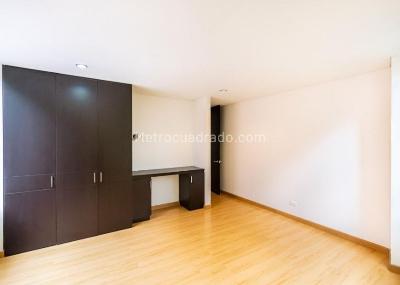 Apartamento en venta en Lagos De Cordoba, Bogotá · foto 10 de 19