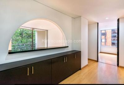 Apartamento en venta en Lagos De Cordoba, Bogotá · foto 6 de 19