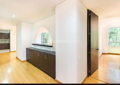Apartamento en venta en Lagos De Cordoba, Bogotá · foto 9 de 19