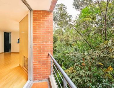 Apartamento en venta en Lagos De Cordoba, Bogotá · foto 3 de 19