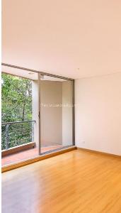 Apartamento en venta en Lagos De Cordoba, Bogotá · foto 8 de 19