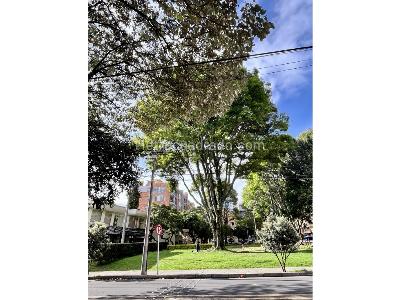 Apartamento de 3 alcobas en arriendo en Chico Navarra, Bogotá, 222 m² · foto 3 de 20