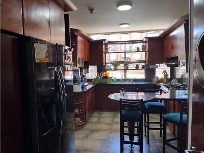 Apartamento de 3 alcobas en arriendo en Chico Navarra, Bogotá, 222 m² · foto 7 de 20