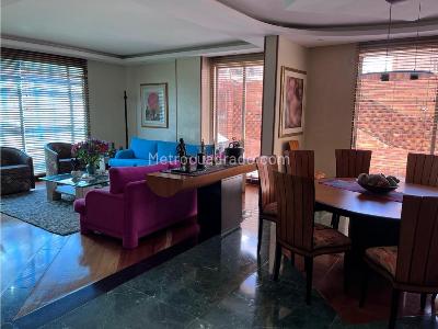Apartamento de 3 alcobas en arriendo en Chico Navarra, Bogotá, 222 m² · foto 9 de 20