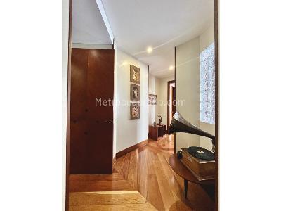 Apartamento de 3 alcobas en arriendo en Chico Navarra, Bogotá, 222 m² · foto 15 de 20