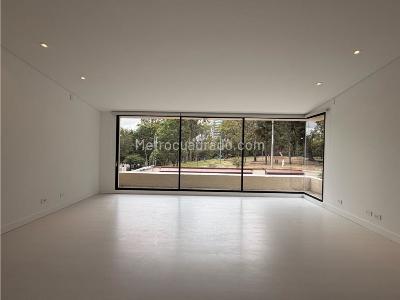 Casa de 4 alcobas en venta en Santa Barbara Alta, Bogotá, 609 m² · foto 3 de 20