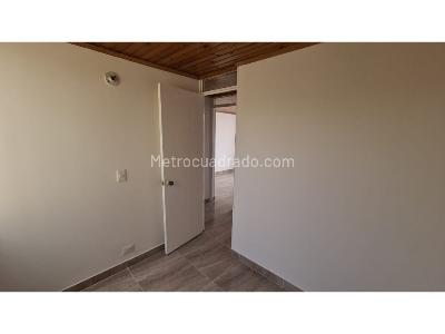 Apartamento de 3 alcobas en venta en Fontibon, Bogotá, 55 m² · foto 11 de 20