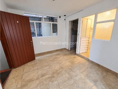 Apartaestudio en arriendo en Fontibon, Bogotá, 30 m² · foto 3 de 20