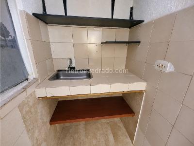Apartaestudio en arriendo en Fontibon, Bogotá, 30 m² · foto 9 de 20
