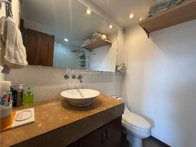 Apartamento de 3 alcobas en venta en Lindaraja, Bogotá, 166 m² · foto 8 de 20