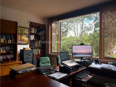 Apartamento de 3 alcobas en venta en Lindaraja, Bogotá, 166 m² · foto 15 de 20