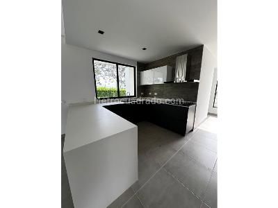 Casa de 3 alcobas en venta en Cerritos, Pereira, 1757 m² · foto 9 de 17