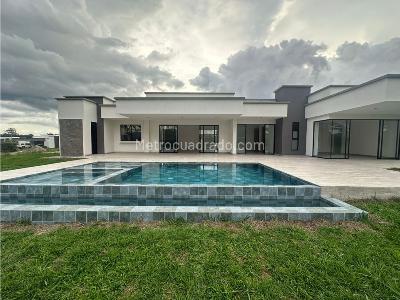 Casa de 3 alcobas en venta en Cerritos, Pereira, 1757 m² · foto 16 de 17