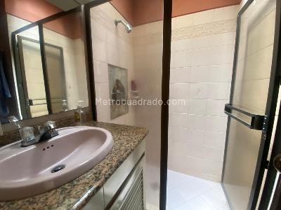 Casa de 4 alcobas en venta en El Lido, Cali, 256 m² · foto 16 de 20