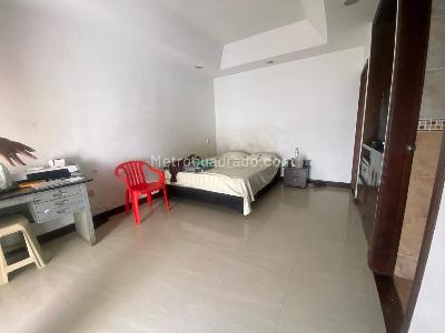 Casa de 4 alcobas en venta en El Lido, Cali, 256 m² · foto 19 de 20