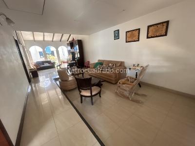 Casa de 4 alcobas en venta en El Lido, Cali, 256 m² · foto 2 de 20