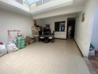 Casa de 4 alcobas en venta en El Lido, Cali, 256 m² · foto 8 de 20