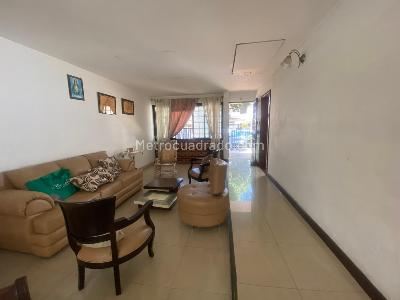 Casa de 4 alcobas en venta en El Lido, Cali, 256 m² · foto 9 de 20