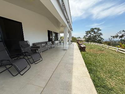 Casa de 4 alcobas en venta en La Buitrera, Cali, 1502 m² · foto 3 de 20