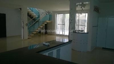 Casa de 4 alcobas en venta en Tierra Linda, Girardot, 127 m² · foto 8 de 19
