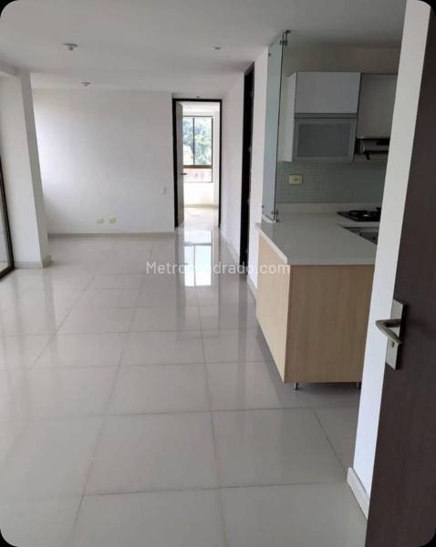 2BR Apartment in Poblado (67 m²) - 2
