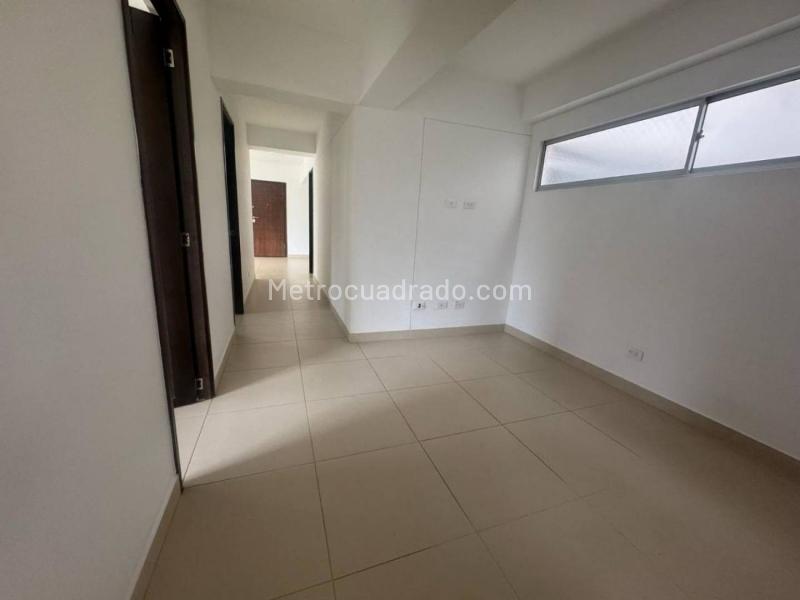 3BR Apartment in Loma Del Escobero (122 m²)