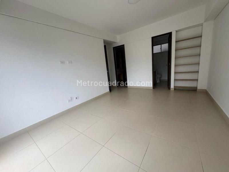 3BR Apartment in Loma Del Escobero (122 m²) - 2