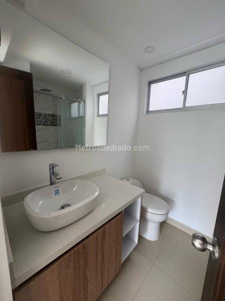 3BR Apartment in Loma Del Escobero (122 m²) - 3