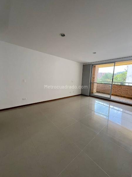 Modern 3BR Apartment in Sabaneta - 2