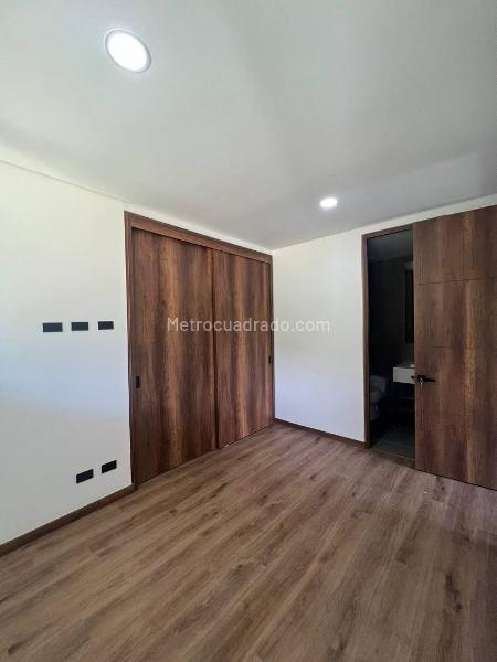 Apartamento de 2 Alcobas en Arriendo en Las Palmas (Unidad Cerrada) - 9