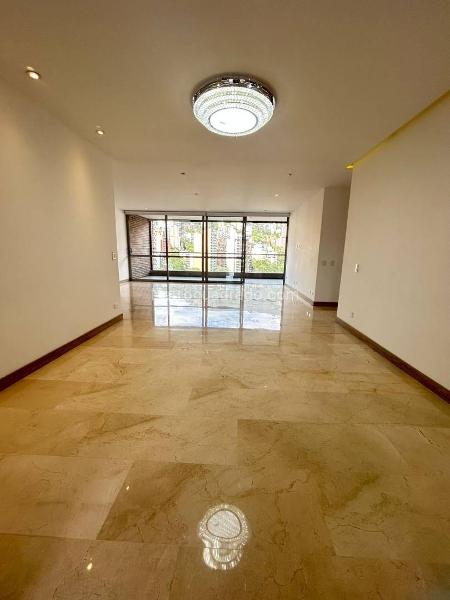 Luxury 3BR Apartment with Exclusive Amenities in Lalinde - 5