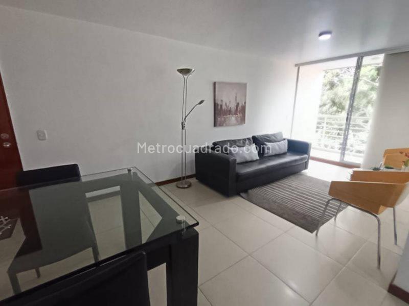 Stylish 2BR Furnished Apartment in Castropol - 2