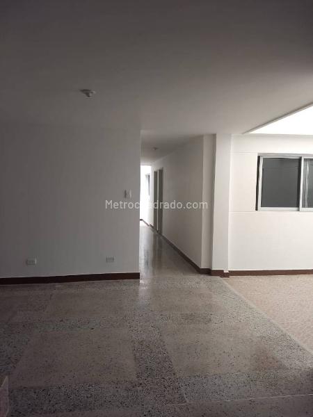 Versatile 5BR House in Almeria for Residential or Commercial Use - 5